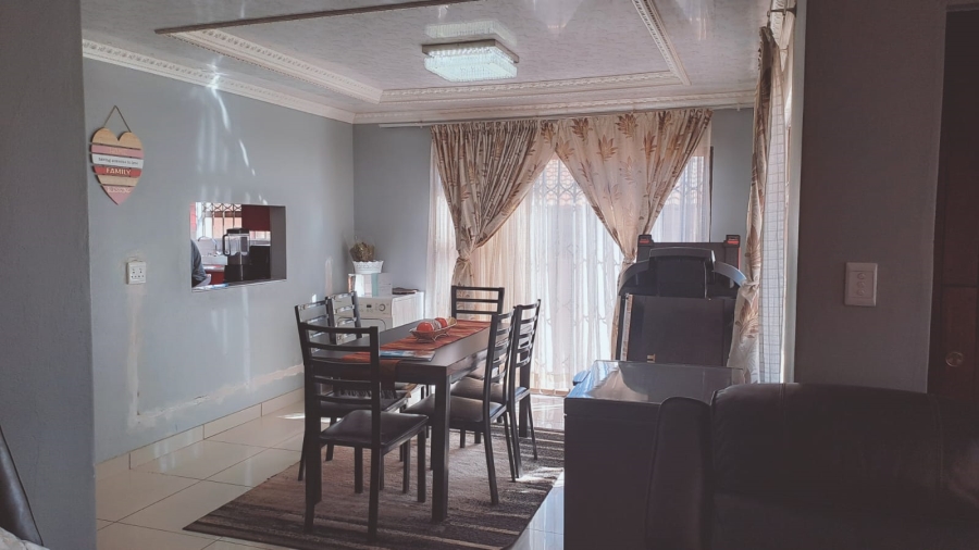 3 Bedroom Property for Sale in Ikageng North West